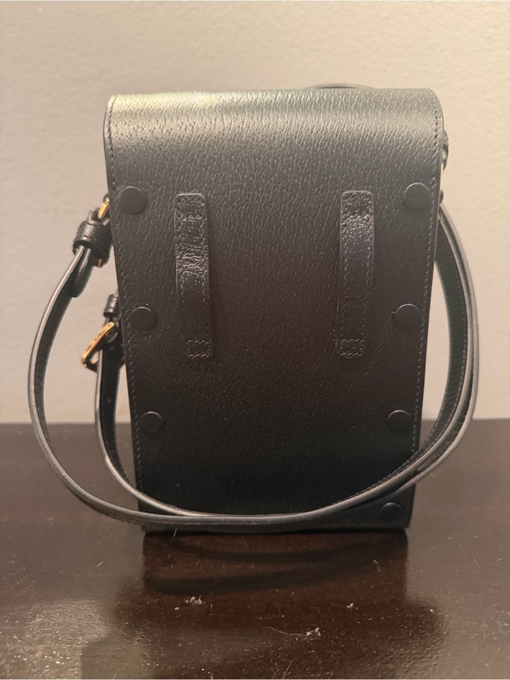 Gucci Black Leather Crossbody with Gold Horsebit - Picture 2 of 3